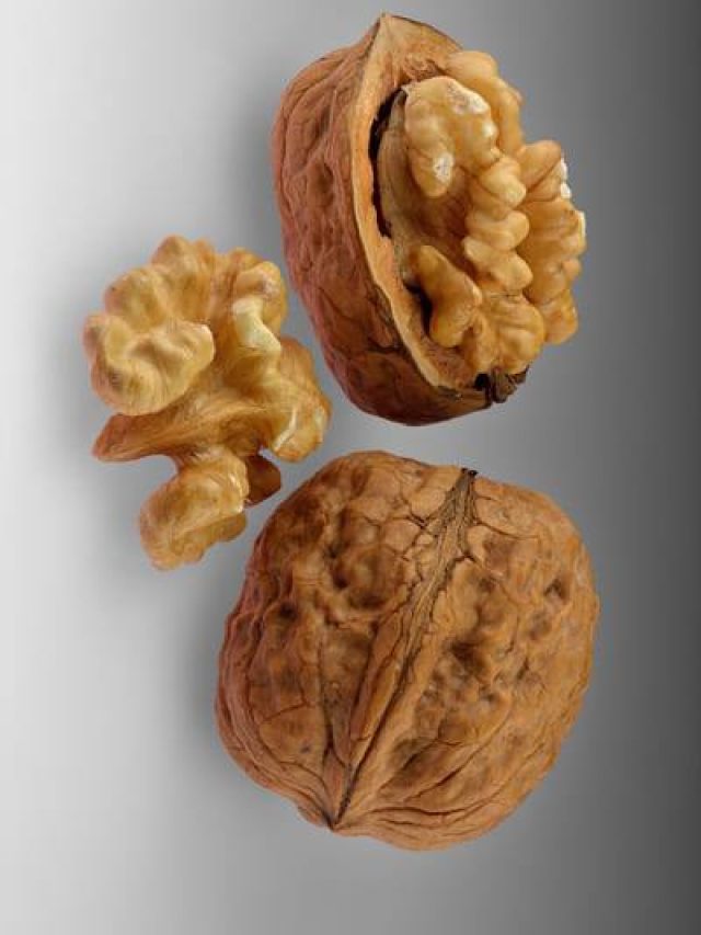 Unbelievable Health Benefits of Eating walnut Daily